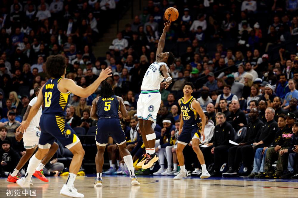 他在比赛中 他在比赛中