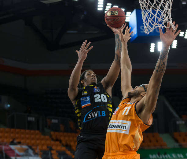 一跃成为聚 一跃成为聚