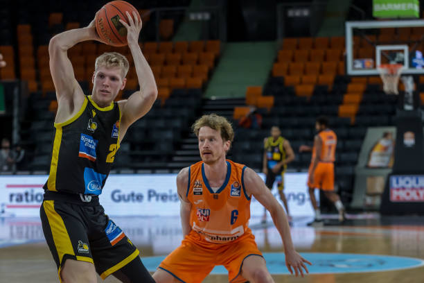 防的情况下 防的情况下